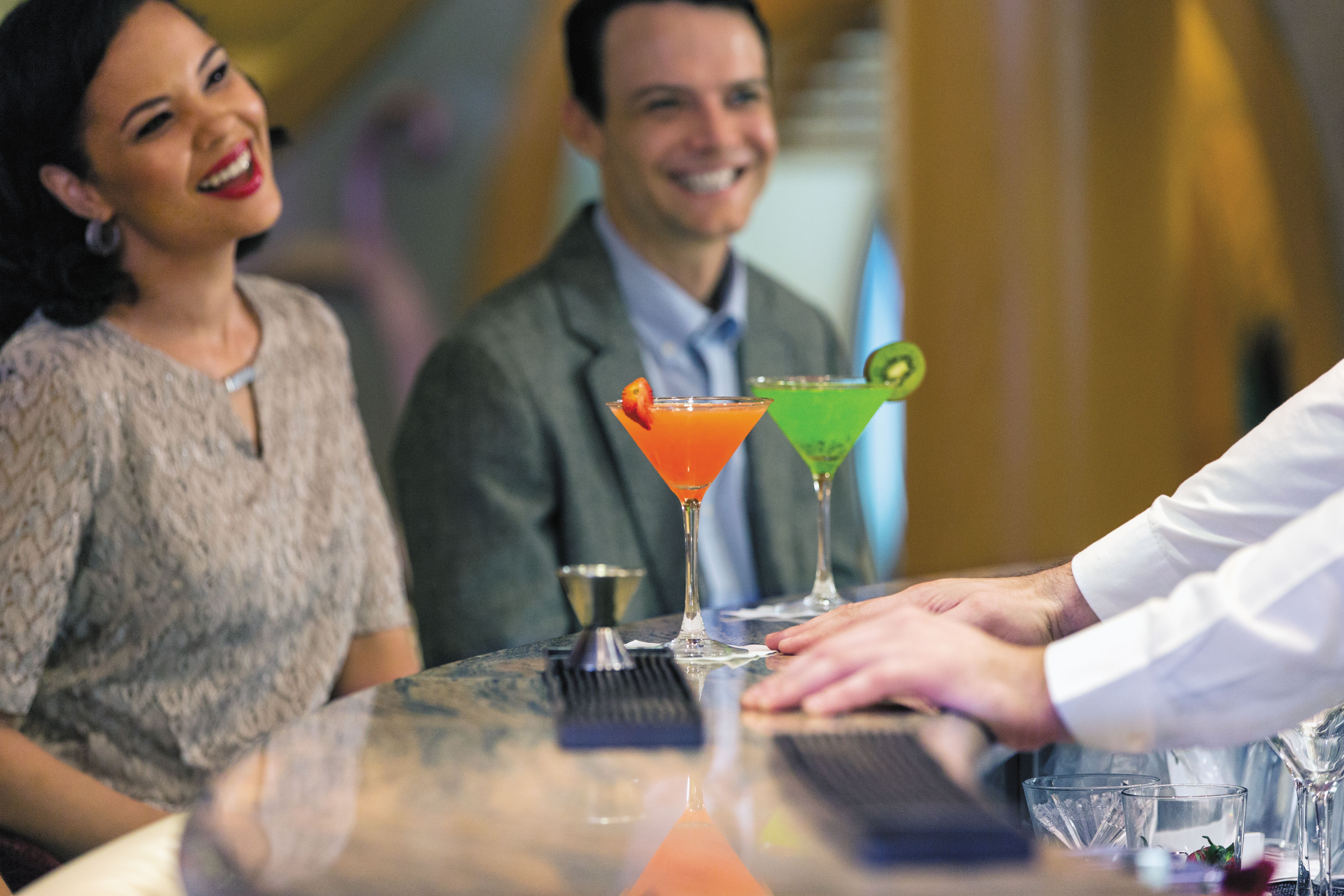 Couple having Cocktails at R Bar